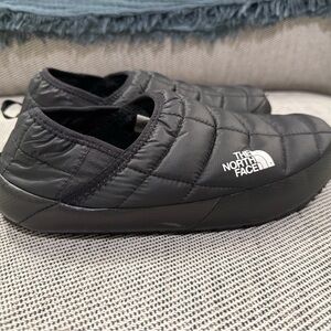 The North Face Black Women's Slippers